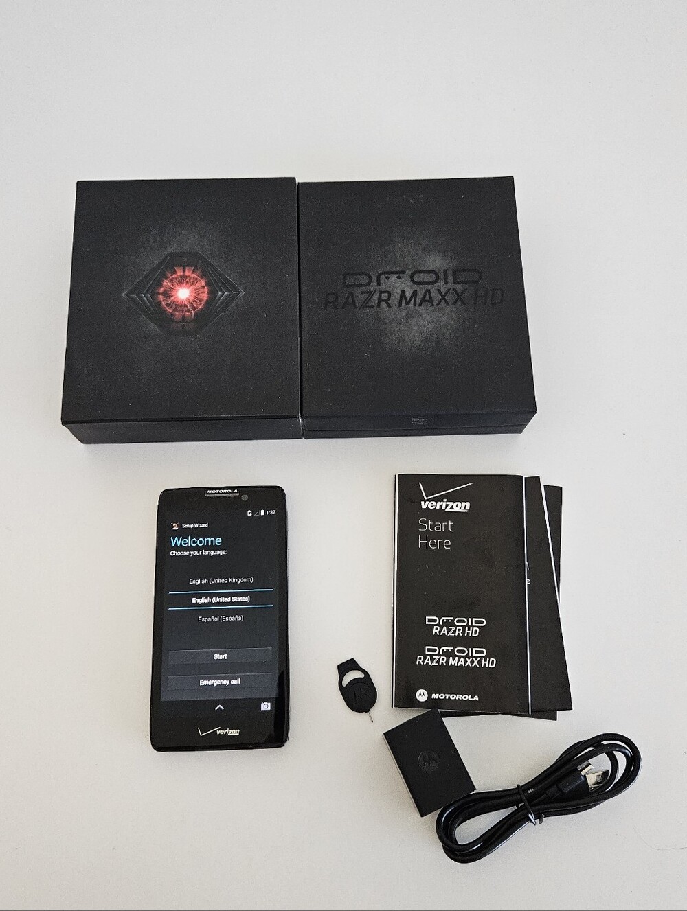 Motorola Droid Razr Maxx HD For Verizon Original Packaging With Charger Manual
